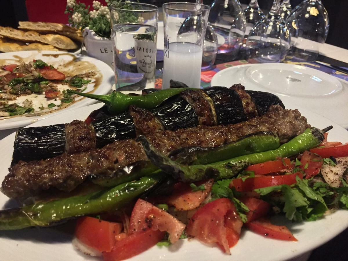 Rivada Hotel Kartepe Exteriör bild